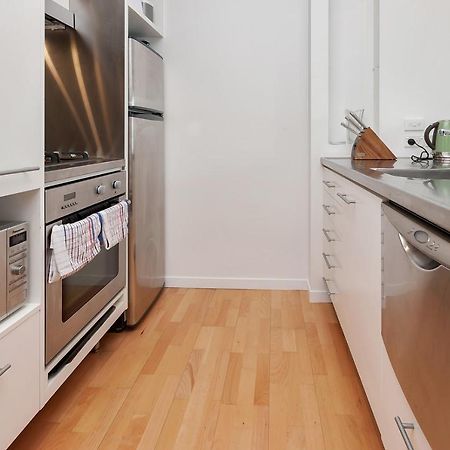 Qv Cosy In The Viaduct Apartment โอ๊คแลนด์ ภายนอก รูปภาพ