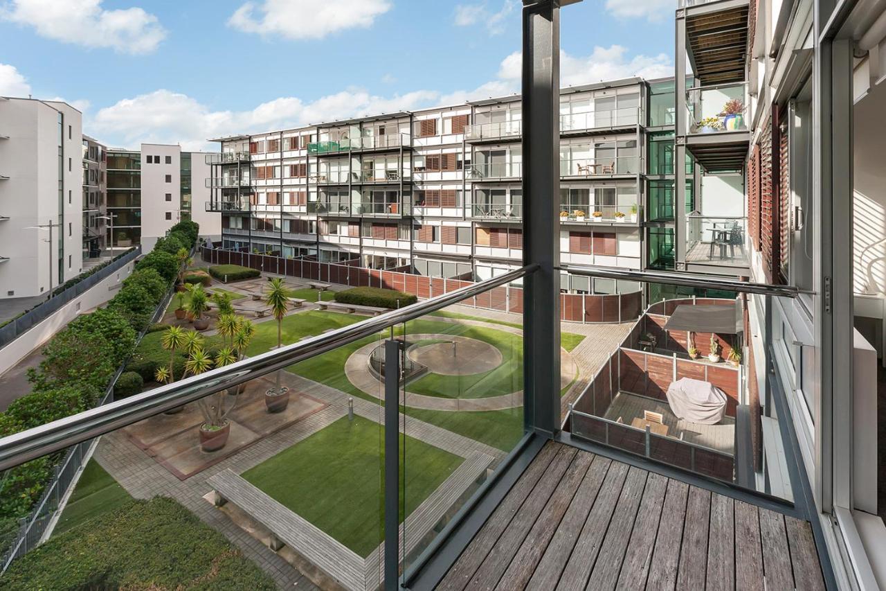 Qv Cosy In The Viaduct Apartment โอ๊คแลนด์ ภายนอก รูปภาพ